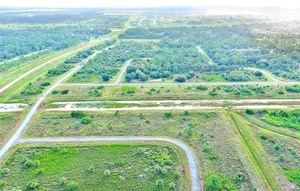 121 Ardmore Circle Other City - In The State Of Florida FL 33935