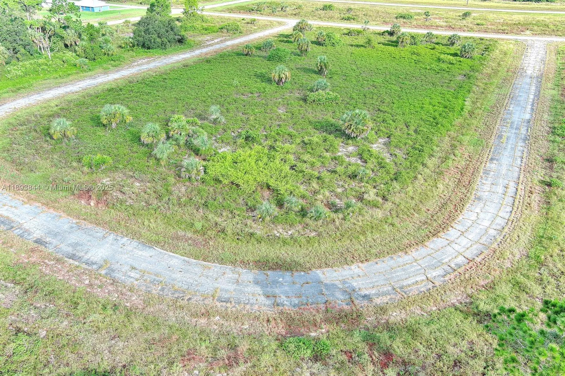 121 Ardmore Circle Other City - In The State Of Florida FL 33935