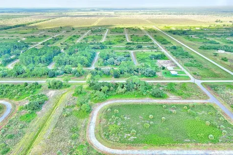 121 Ardmore Circle Other City - In The State Of Florida FL 33935