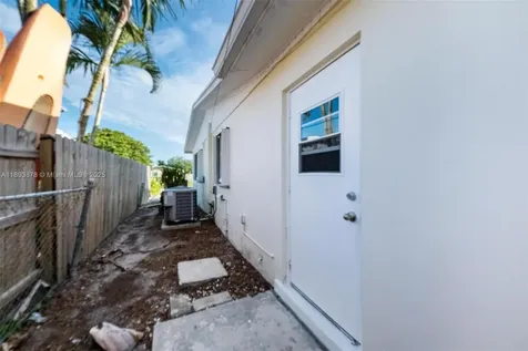 3589 Island Road Palm Beach Gardens FL 33410