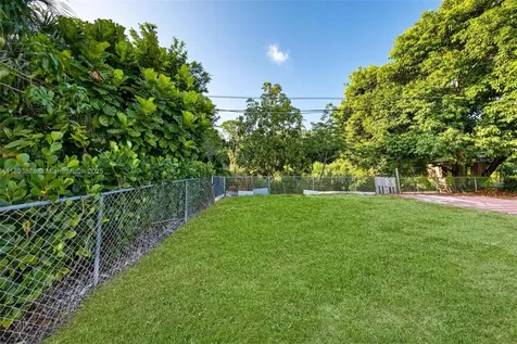 3589 Island Road Palm Beach Gardens FL 33410