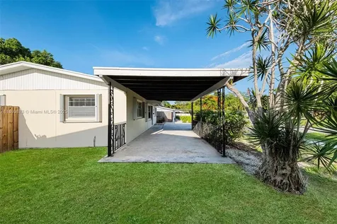 3589 Island Road Palm Beach Gardens FL 33410