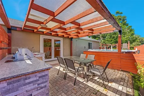 9801 Ridgecreek Road Boca Raton FL 33496