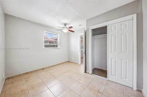 5720 SW 40th Court West Park FL 33023