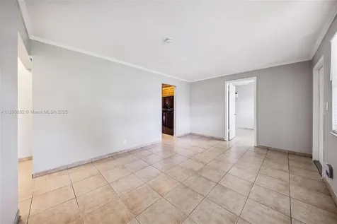 5720 SW 40th Court West Park FL 33023