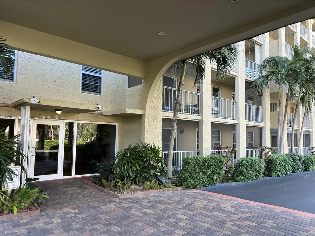 950 Ponce De Leon Road Boca Raton FL 33432