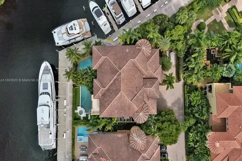 1516 Island Boulevard Aventura FL 33160