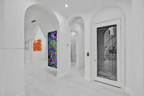 1516 Island Boulevard Aventura FL 33160