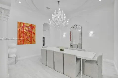 1516 Island Boulevard Aventura FL 33160