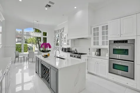 1516 Island Boulevard Aventura FL 33160
