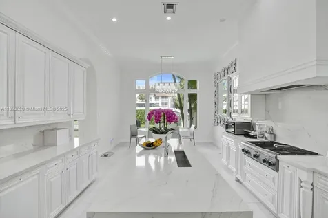 1516 Island Boulevard Aventura FL 33160