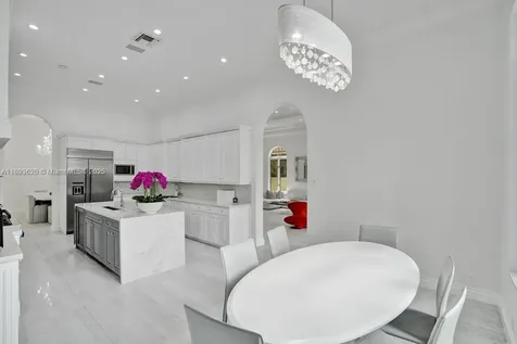 1516 Island Boulevard Aventura FL 33160