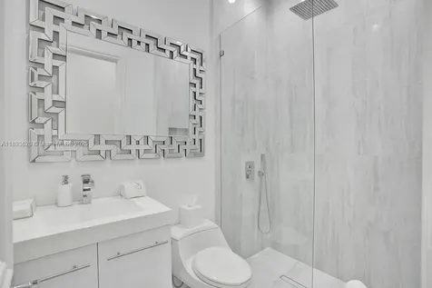 1516 Island Boulevard Aventura FL 33160