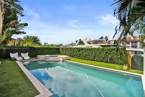 1516 Island Boulevard Aventura FL 33160