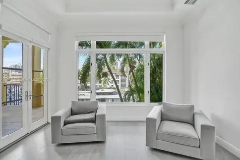 1516 Island Boulevard Aventura FL 33160