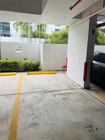 7800 Collins Avenue Miami Beach FL 33141