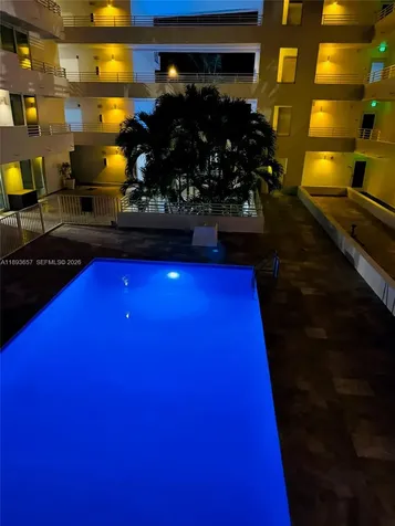 7800 Collins Avenue Miami Beach FL 33141