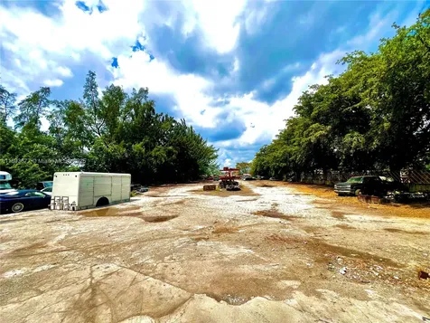 3550 NW South River Drive Miami FL 33142