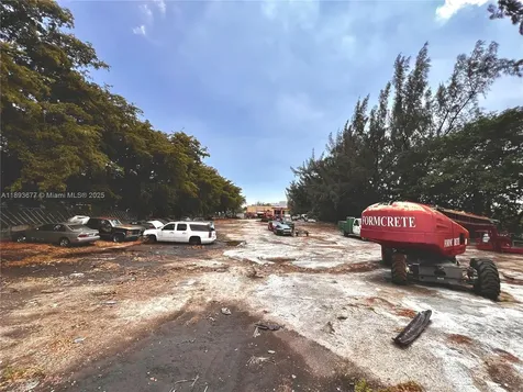 3550 NW South River Drive Miami FL 33142