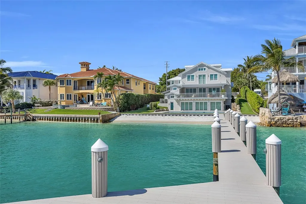 18119 SE Federal Highway Jupiter FL 33469