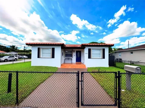 590 SW 36th Avenue Miami FL 33135