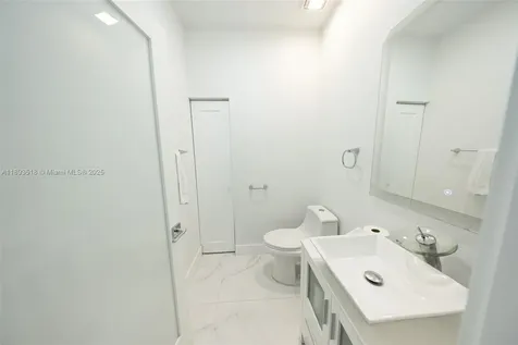 2122 NE 39th Terrace Homestead FL 33033