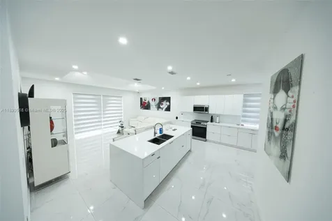 2122 NE 39th Terrace Homestead FL 33033