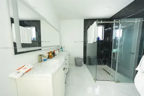 2122 NE 39th Terrace Homestead FL 33033