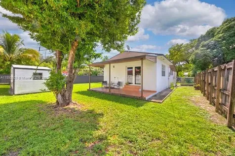 6457 SW 14th Street West Miami FL 33144