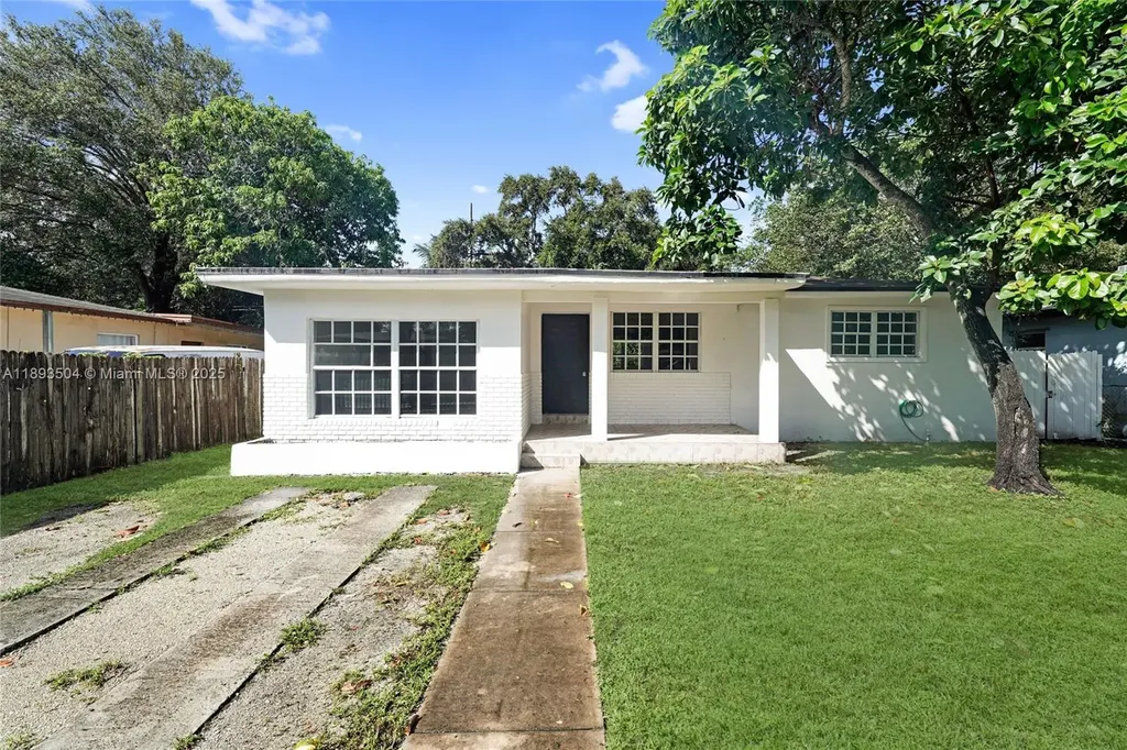 535 NE 162nd Street Miami FL 33162