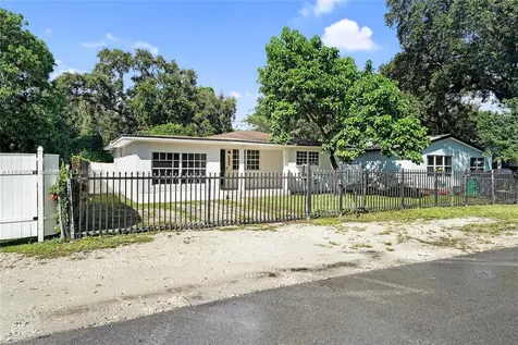 535 NE 162nd Street Miami FL 33162