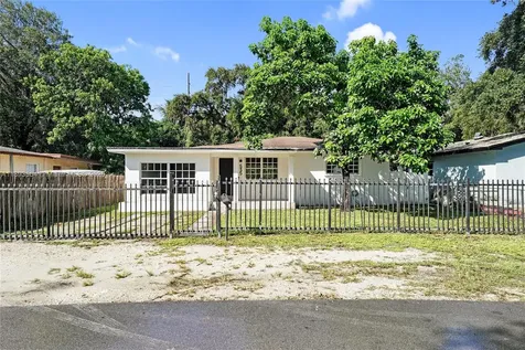 535 NE 162nd Street Miami FL 33162