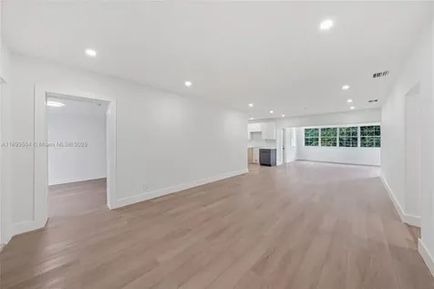 535 NE 162nd Street Miami FL 33162
