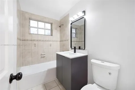 535 NE 162nd Street Miami FL 33162