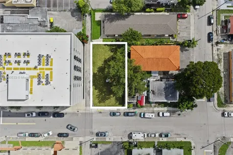 129 SW 21st Avenue Miami FL 33135
