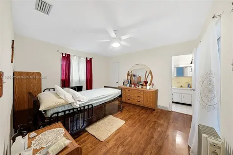3931 NW 32nd Avenue Lauderdale Lakes FL 33309