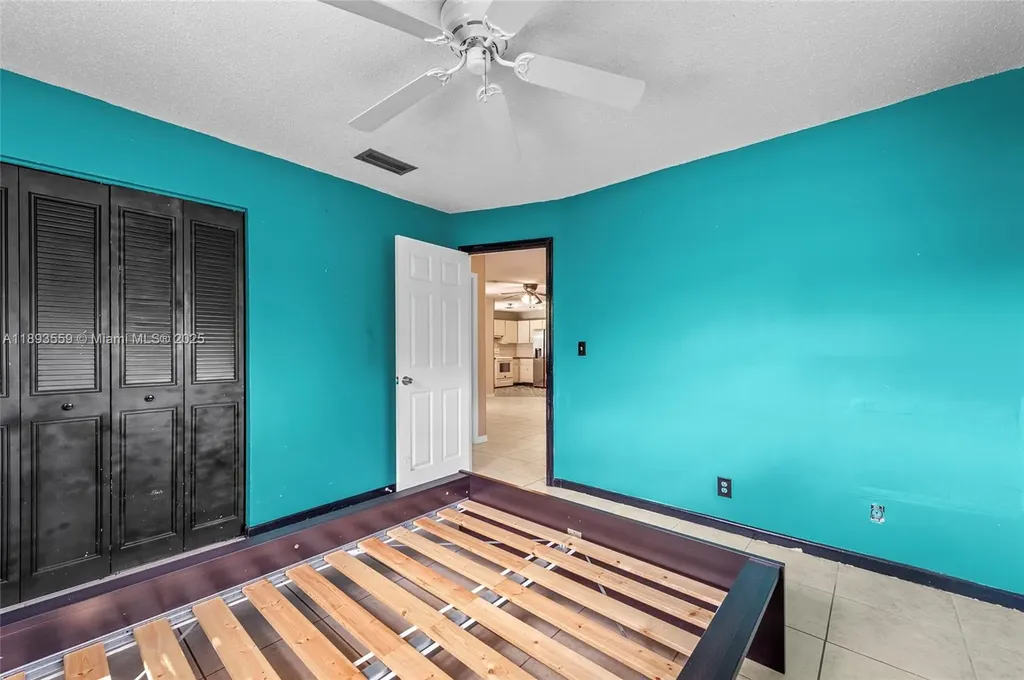 9064 NW 23rd Place Coral Springs FL 33065