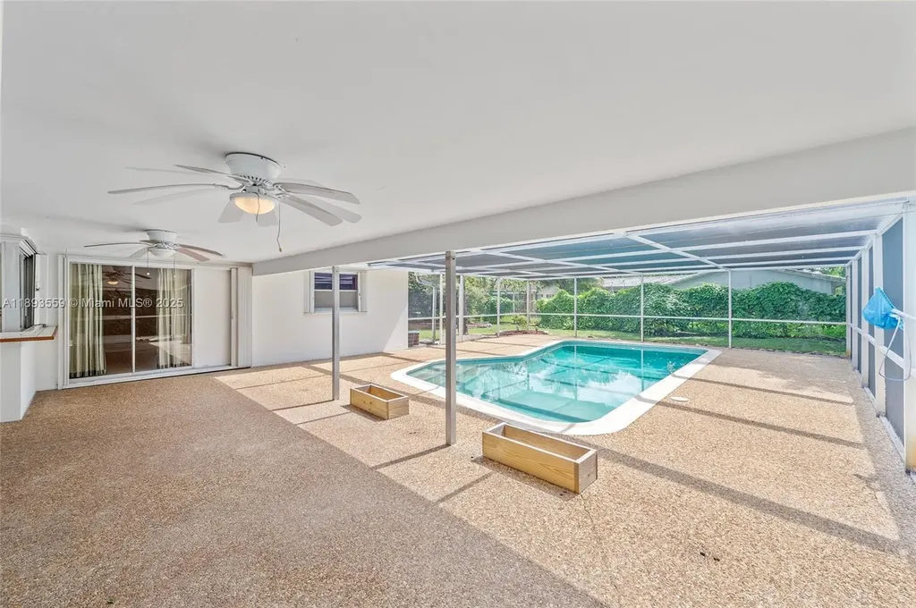 9064 NW 23rd Place Coral Springs FL 33065