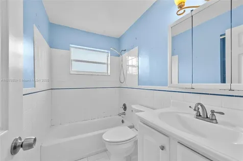 9064 NW 23rd Place Coral Springs FL 33065