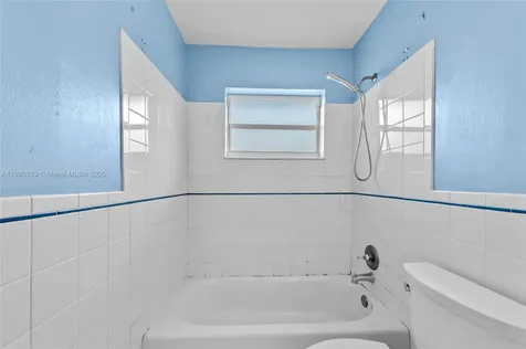 9064 NW 23rd Place Coral Springs FL 33065