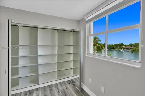 5880 Collins Avenue Miami Beach FL 33140