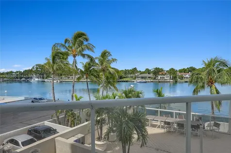 5880 Collins Avenue Miami Beach FL 33140