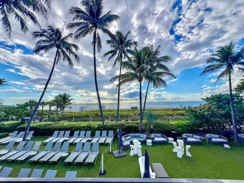 5225 Collins Avenue Miami Beach FL 33140