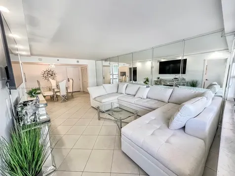5225 Collins Avenue Miami Beach FL 33140