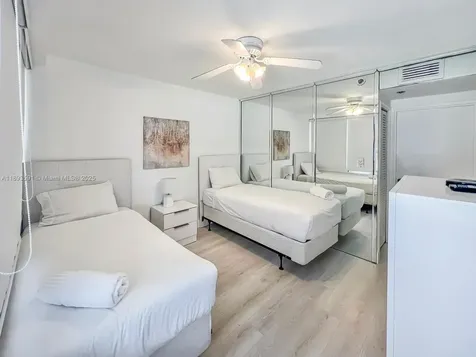 5225 Collins Avenue Miami Beach FL 33140