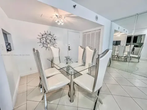 5225 Collins Avenue Miami Beach FL 33140