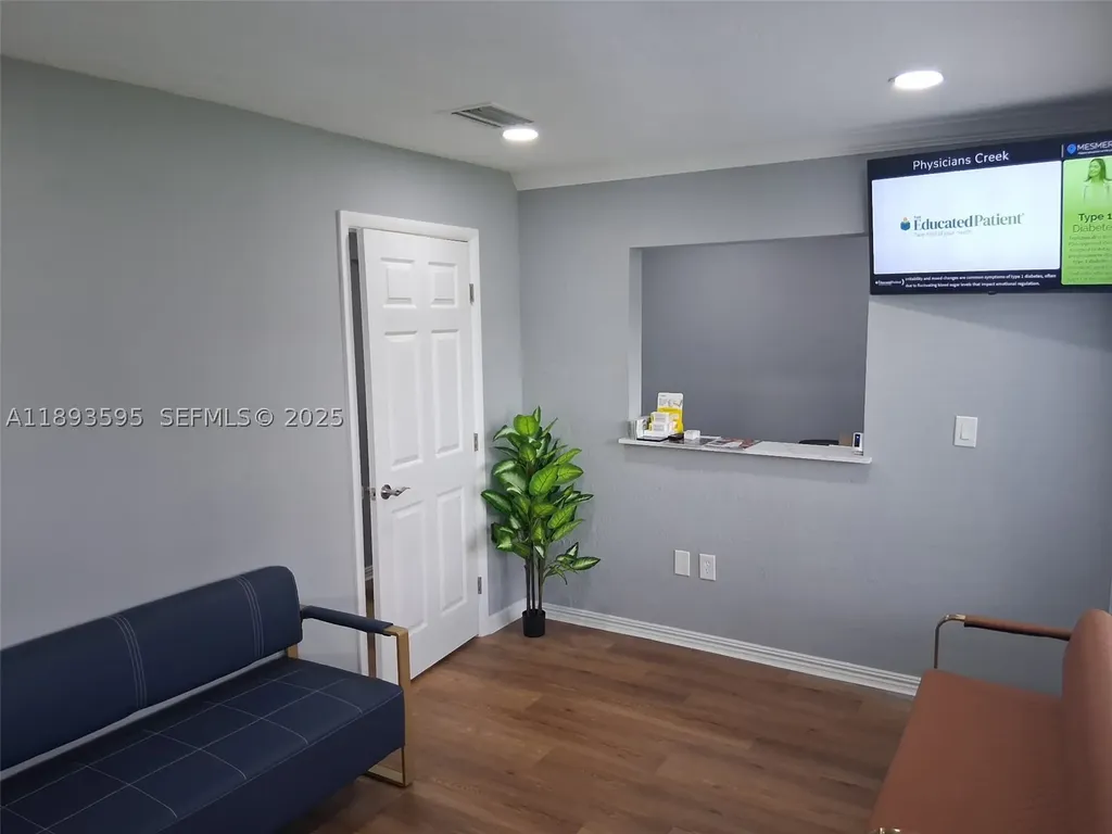 7070 Taft Street Hollywood FL 33024