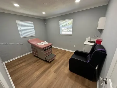 7070 Taft Street Hollywood FL 33024