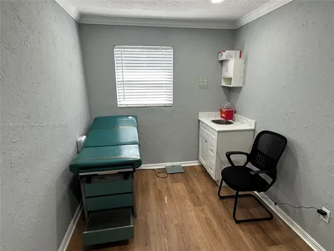 7070 Taft Street Hollywood FL 33024