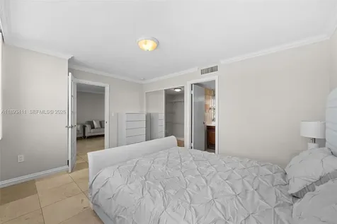 18011 Biscayne Boulevard Aventura FL 33160